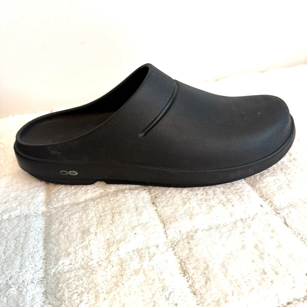 OOFOS Black Slip-On Loafers for Men